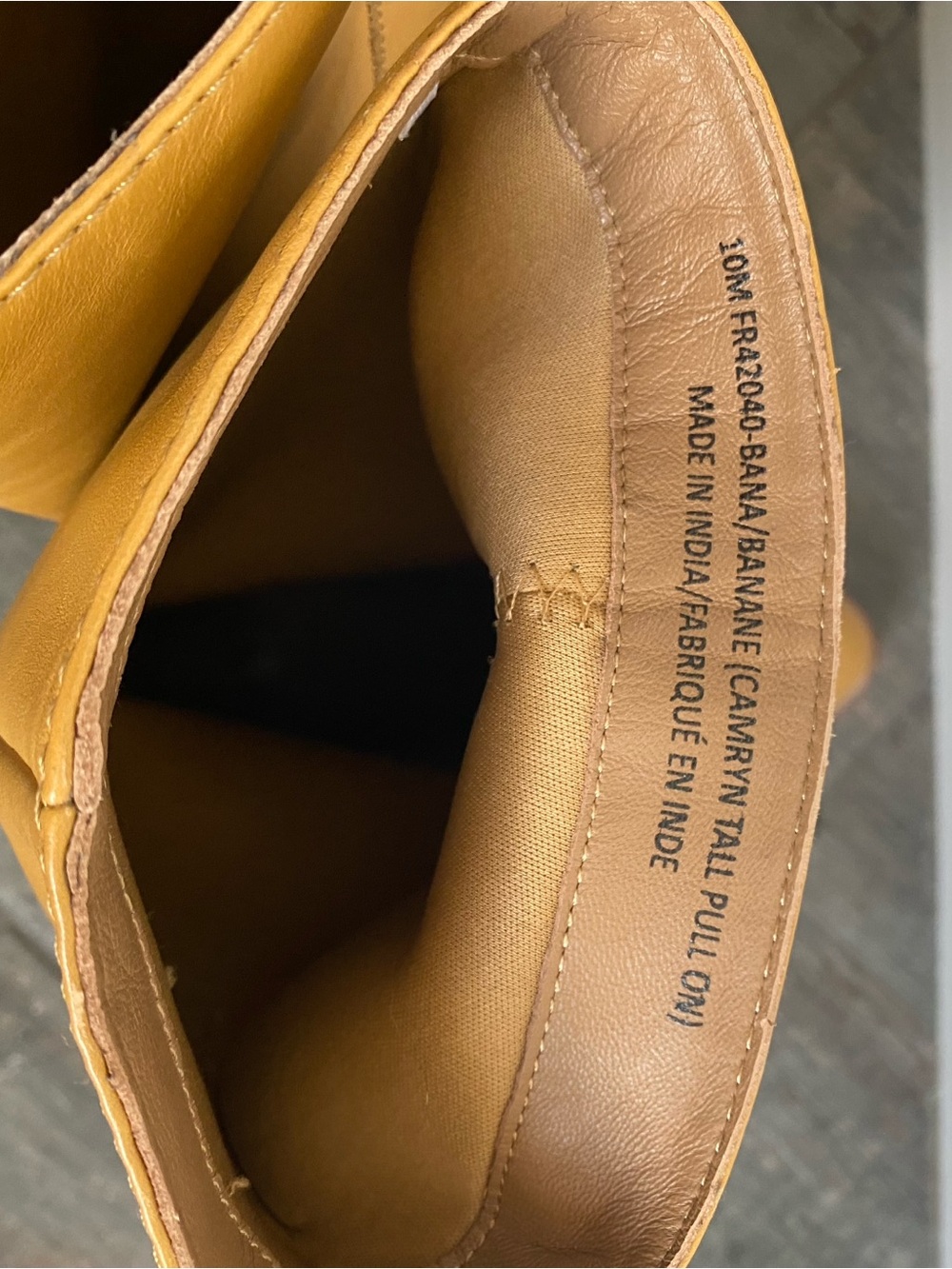 NEW Frye Camryn Leather Boots in gorgeous Banana colour - Picture 9 of 10